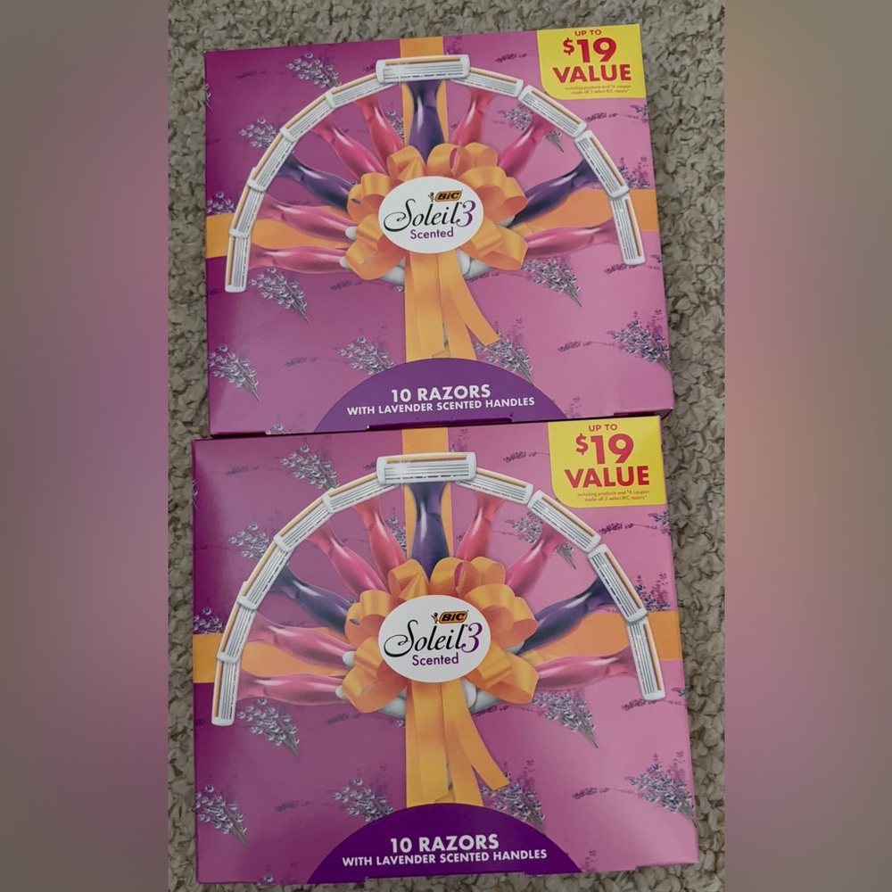 2 WOMENS BIC SOLEIL 3 SCENTED RAZORS GIFT SETS 20 RAZORS WITH COUPON INSIDE